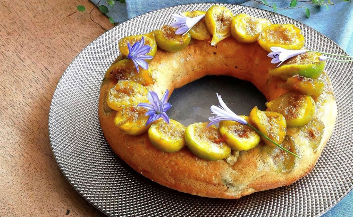 Gâteau aux figues rôties et purée crue amande blanche by Happy_and_veggy