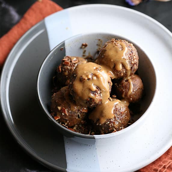 Energy balls à la noisette toastée by Plante Ton Assiette