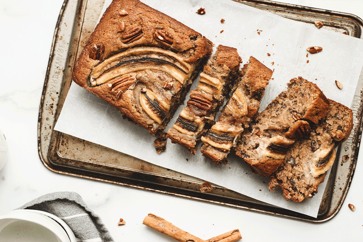 Banana bread à la cacahuète toastée by Alimentation Epanouie