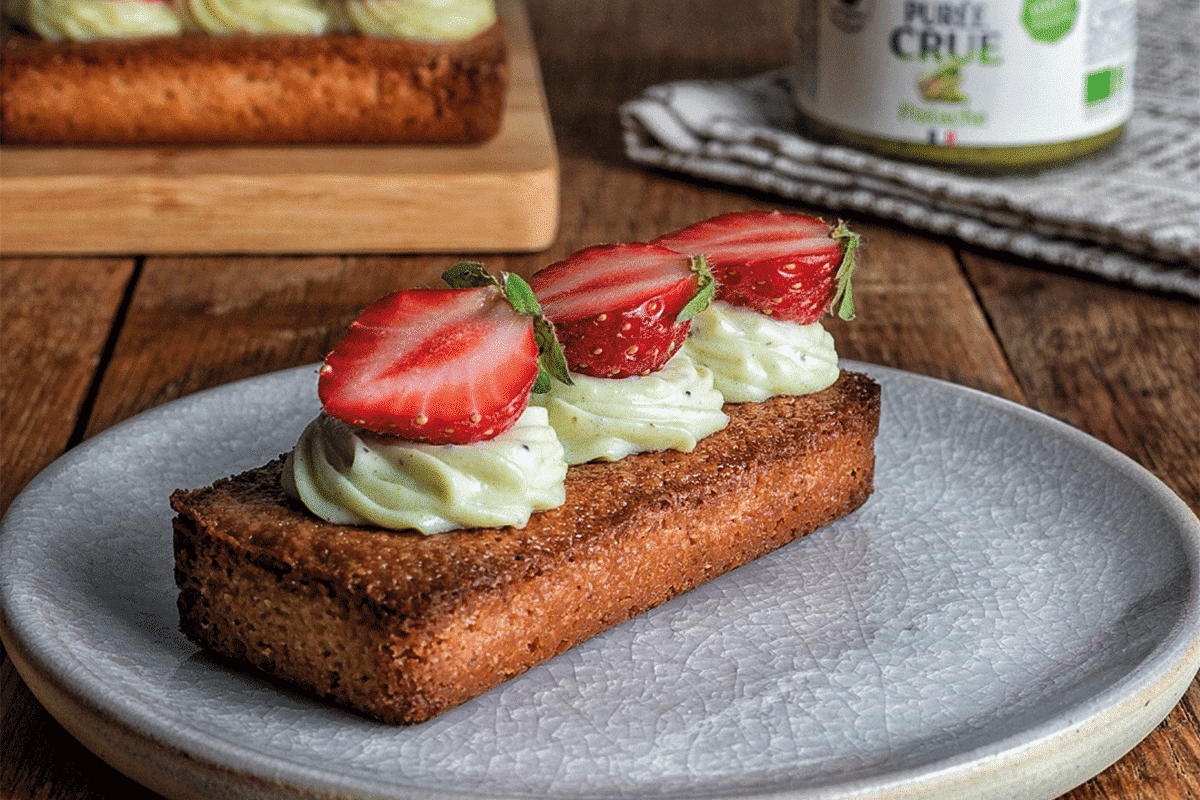 Financiers fraise à la purée de pistache by BeautyFood Cooking