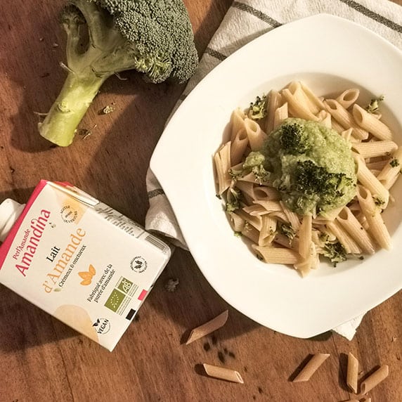 Broccoli pasta by Happy and veggy