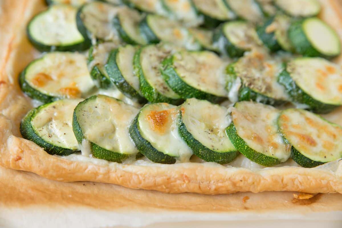 Tarte aux courgettes et purée 7 fruits & graines