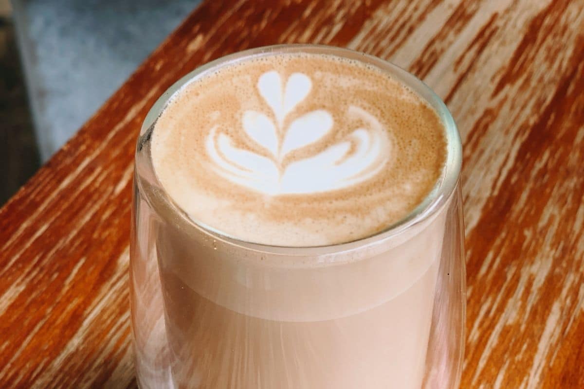 Latte à la purée chaï