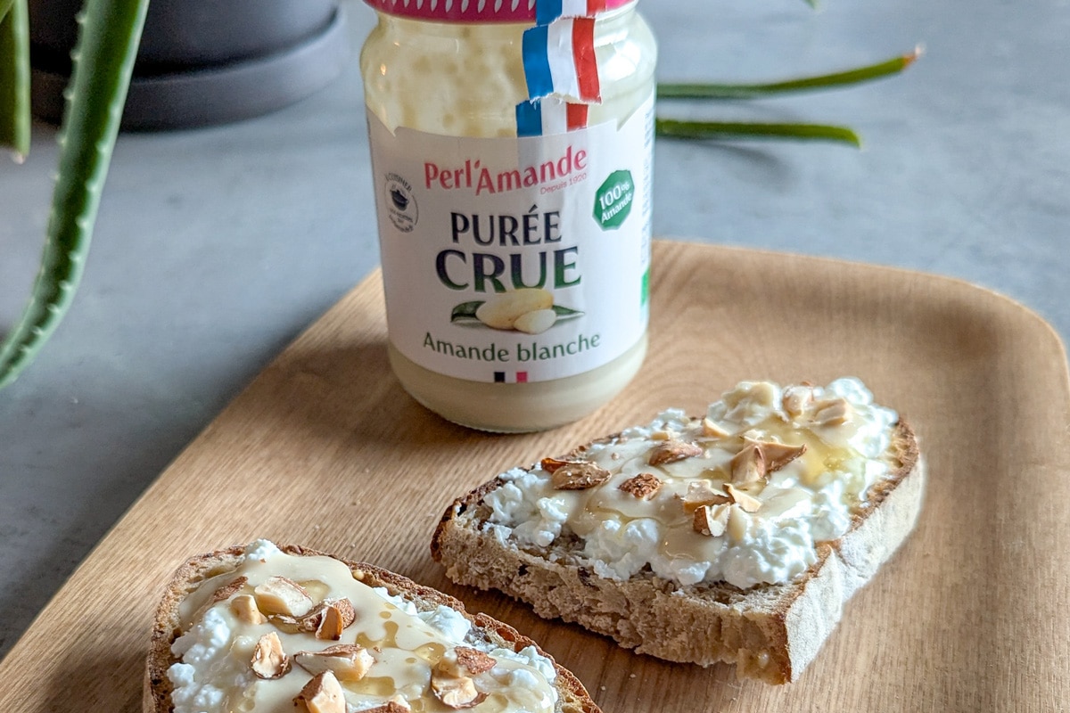 Toast sucré-salé à la purée d'amande blanche By le journal d’une diet